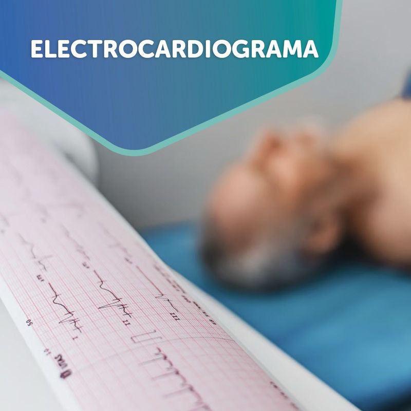 Tira de electrocardiograma con un paciente al fondo